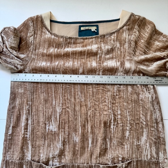 Anthropologie Floreat Crinkled Velvet Tunic Shift Dress Tan Neutral Sheen Sz S - Picture 8 of 16